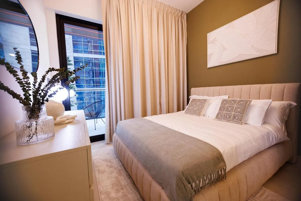 Luxury Binghatti Canal View Apt In Business Bay Dubai 0*,