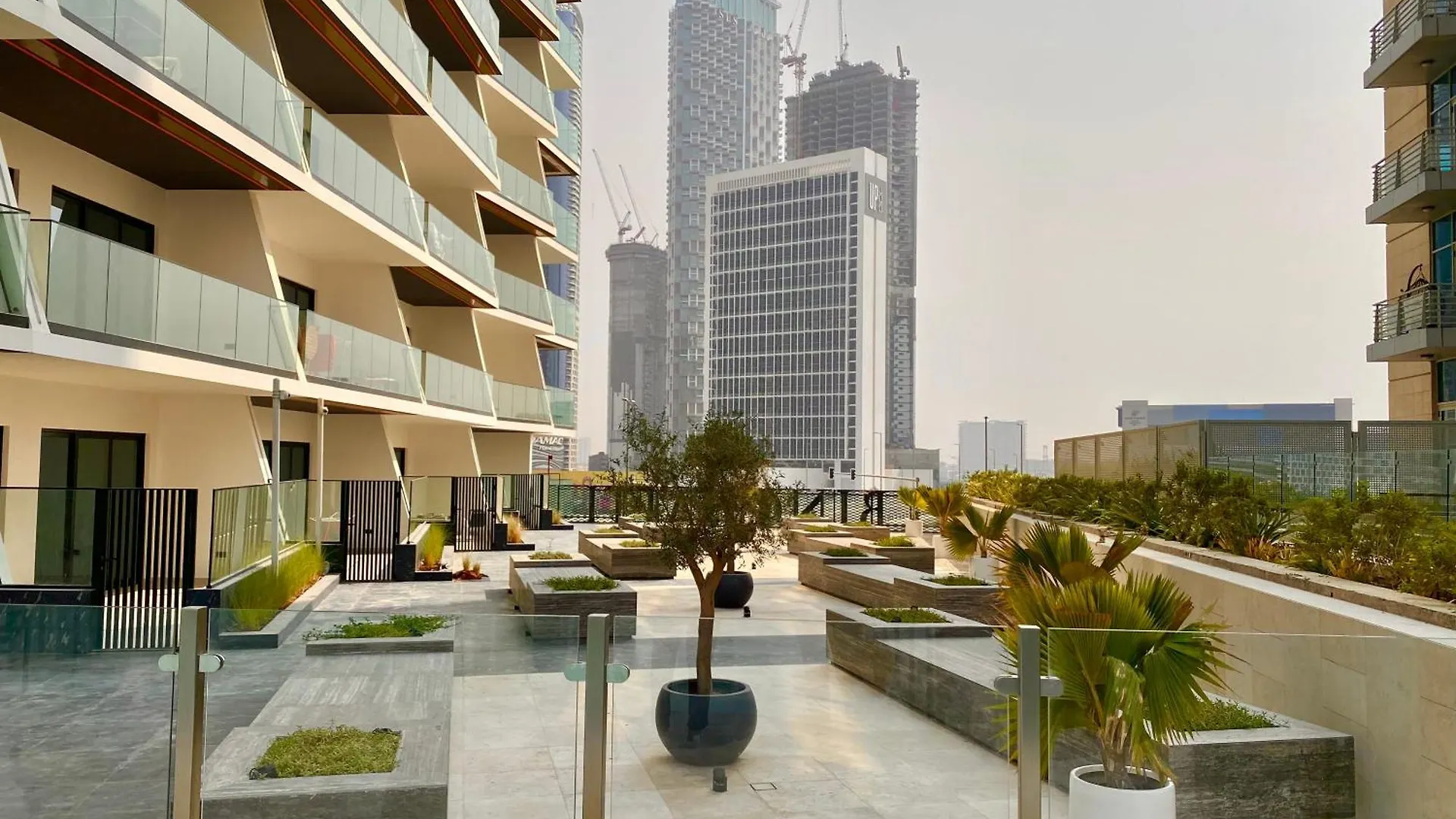 Luxury Binghatti Canal View Apt In Business Bay Dubai United Arab Emirates