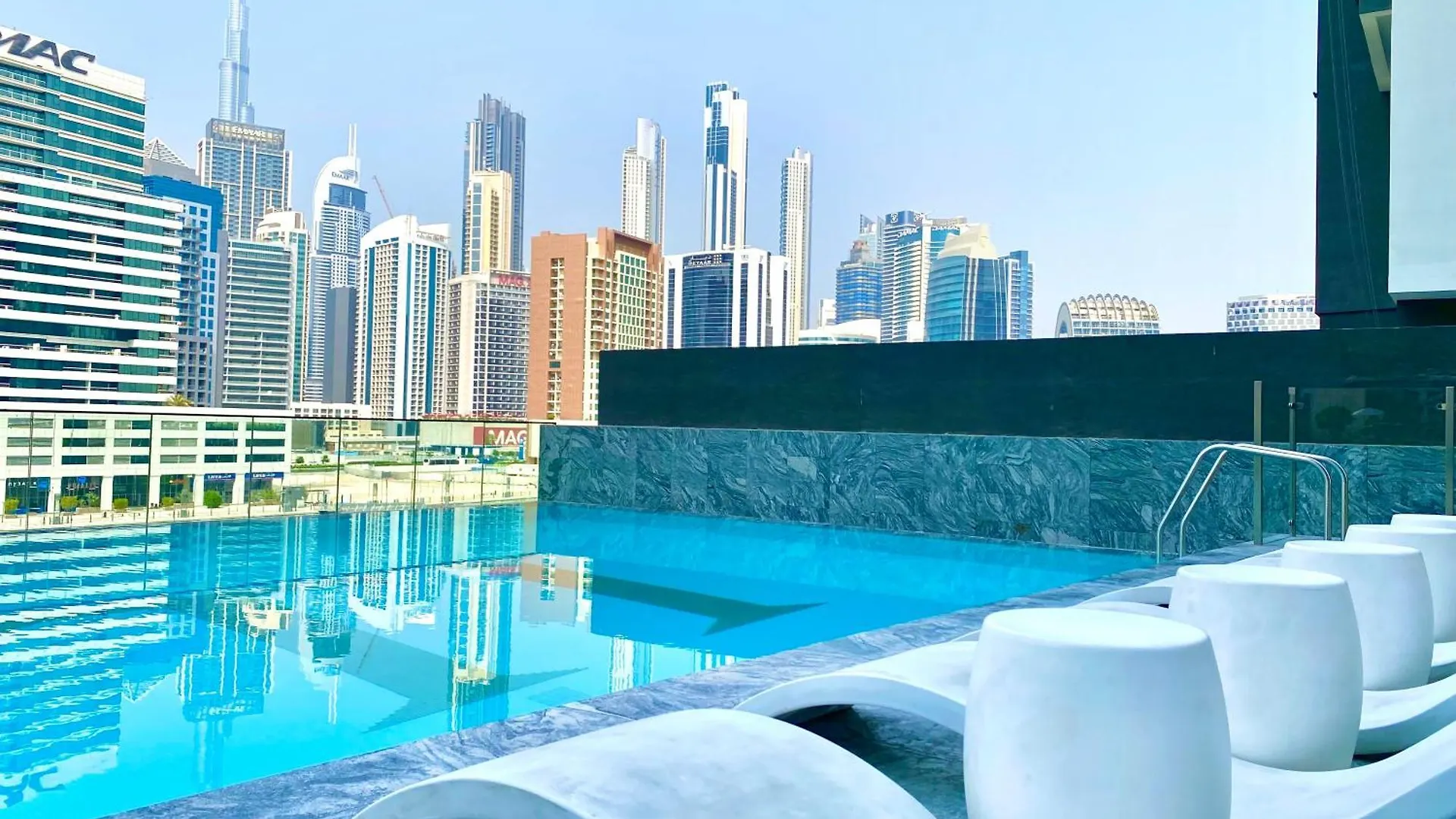 Luxury Binghatti Canal View Apt In Business Bay Ντουμπάι Διαμέρισμα